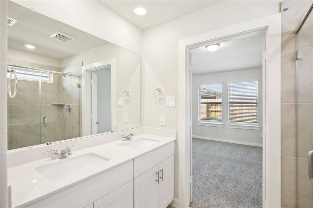 Photo is not of the actual home but is an inspirational photo of builder’s model home and may depict options, furnishings, and/or decorator features that are not included.