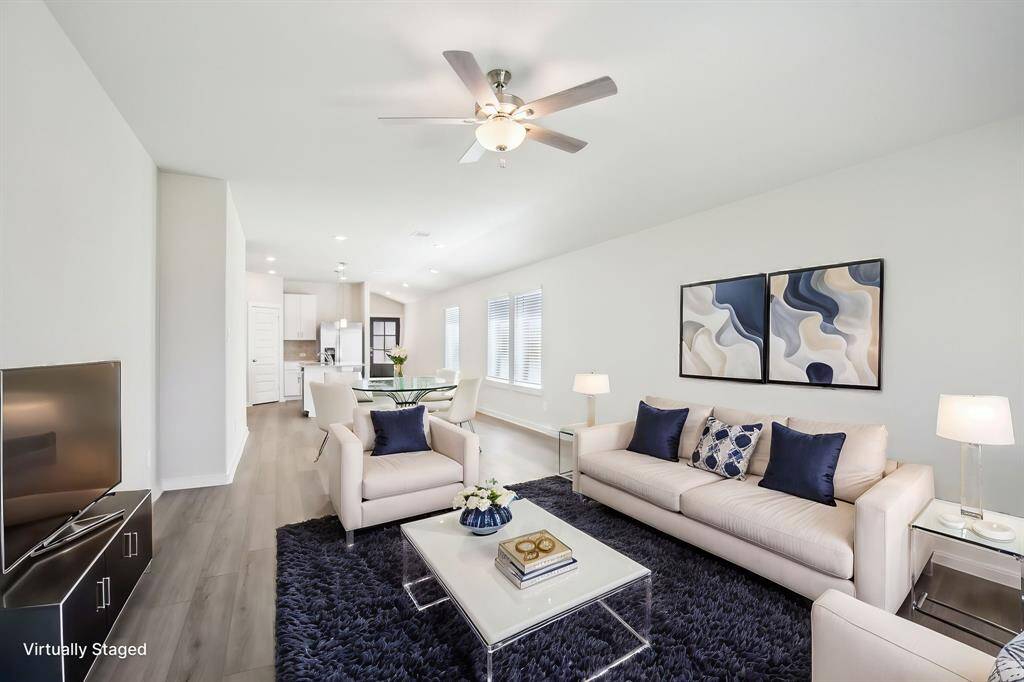 Photo is not of the actual home but is an inspirational photo of builder’s model home and may depict options, furnishings, and/or decorator features that are not included.
