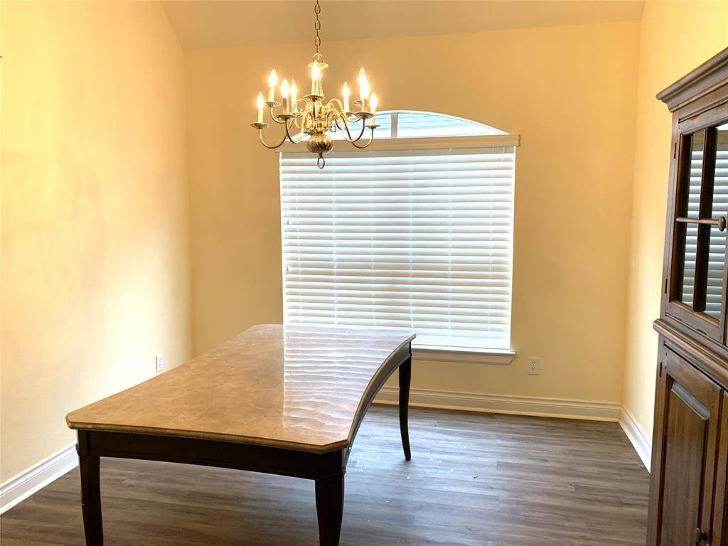 dining room to kitchen and living area