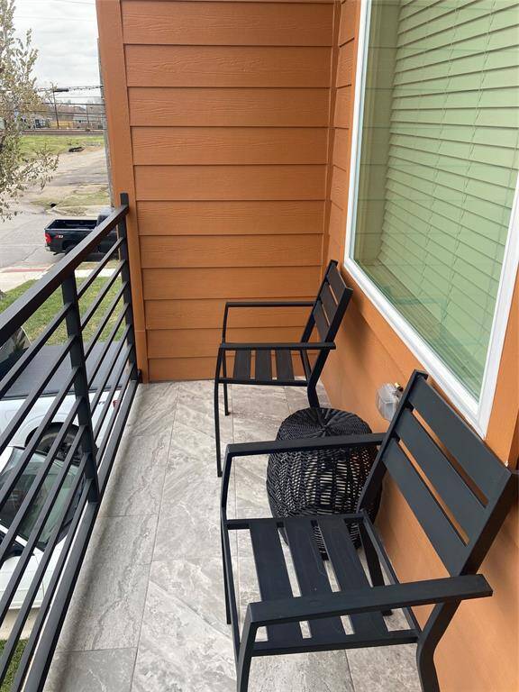 front balcony second level