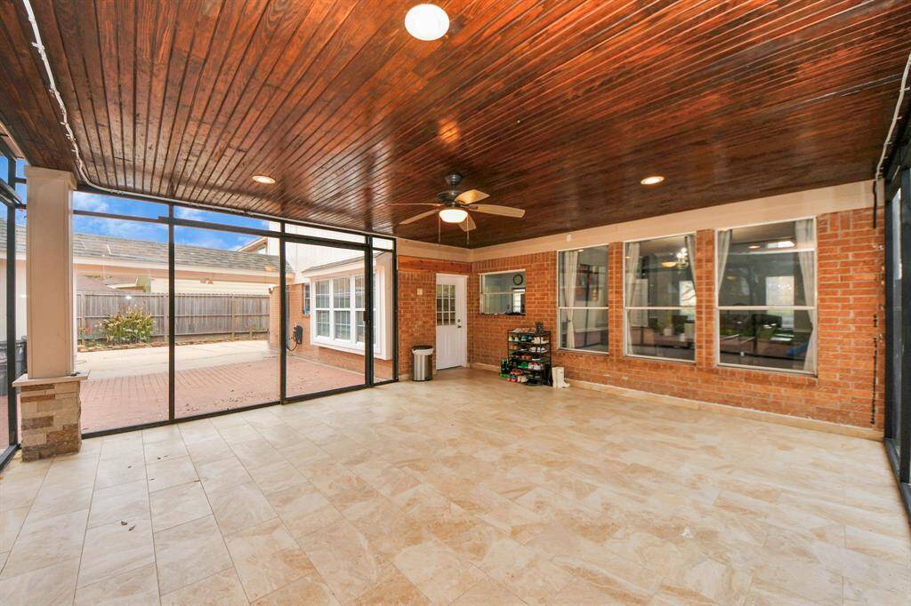 Enclosed Patio with Sliding Door