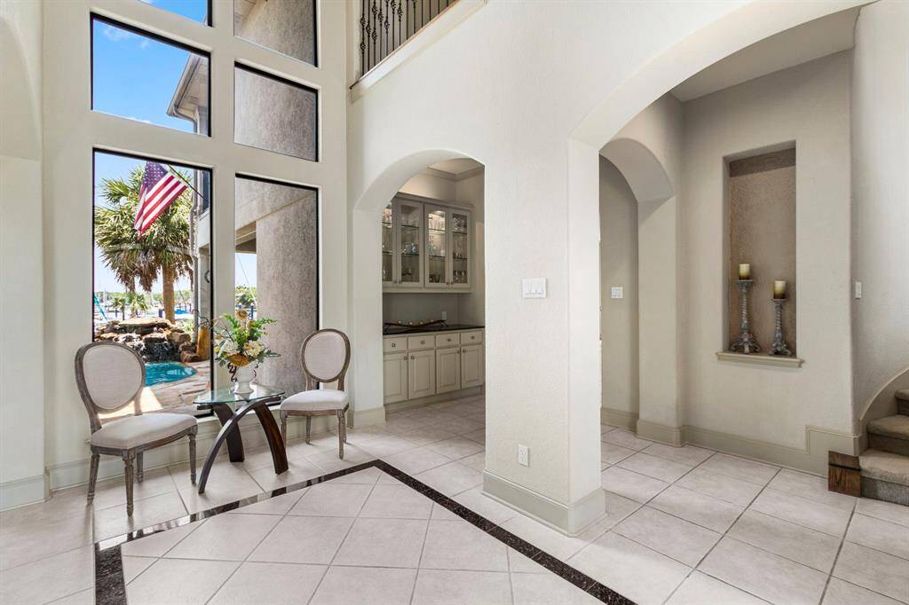 The Entrance Offers Beautiful Views Straight to the Marina!