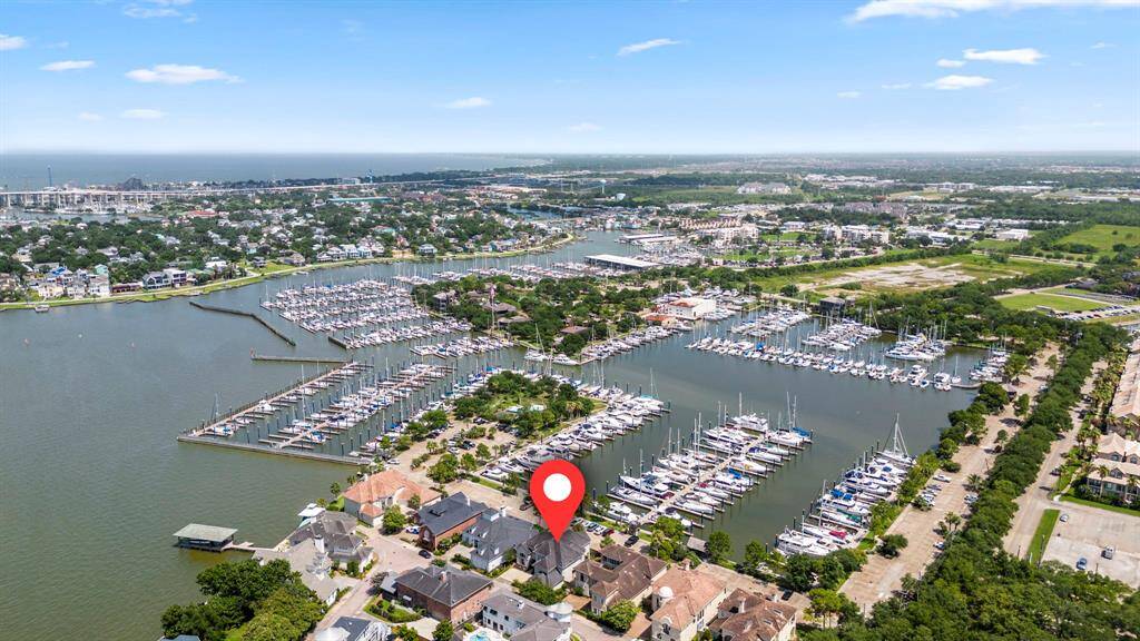 Located on Watergate Marina with Direct Waterfront Marina Views