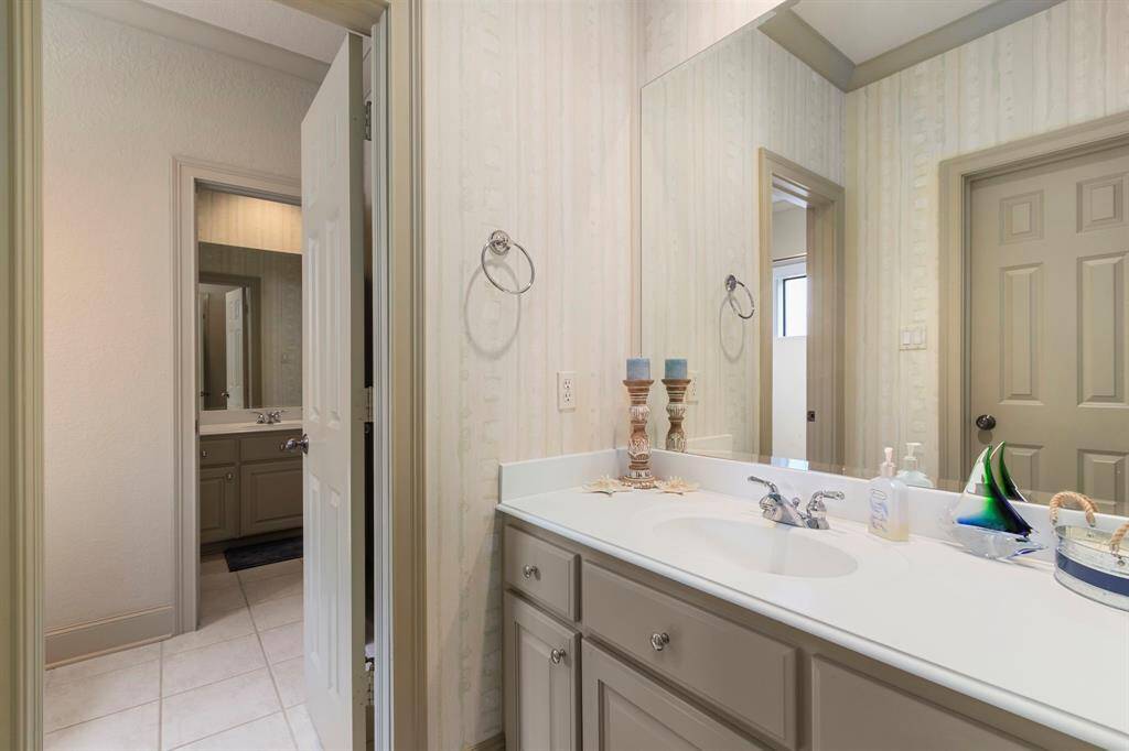 Secondary Bathroom Vanity
