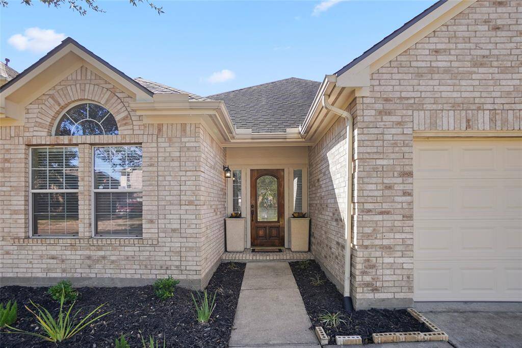 Welcome to 4707 Wild Bluebonnet Way – Your perfect rental home awaits!