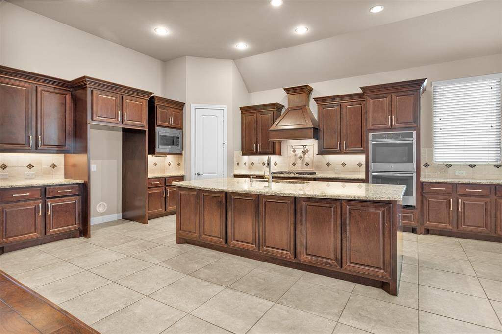 Look at all that counter space and storage!