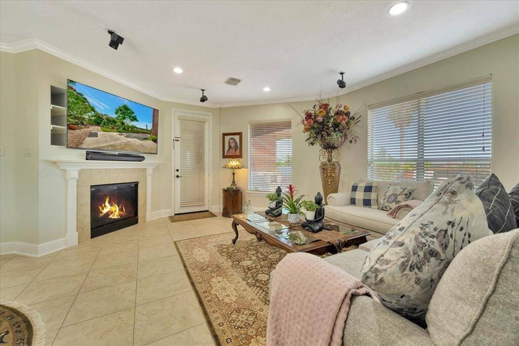 Cozy family room just off kitchen and breakfast area.