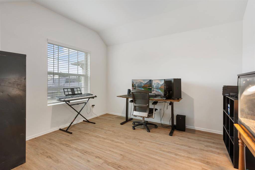 Secondary room 1.