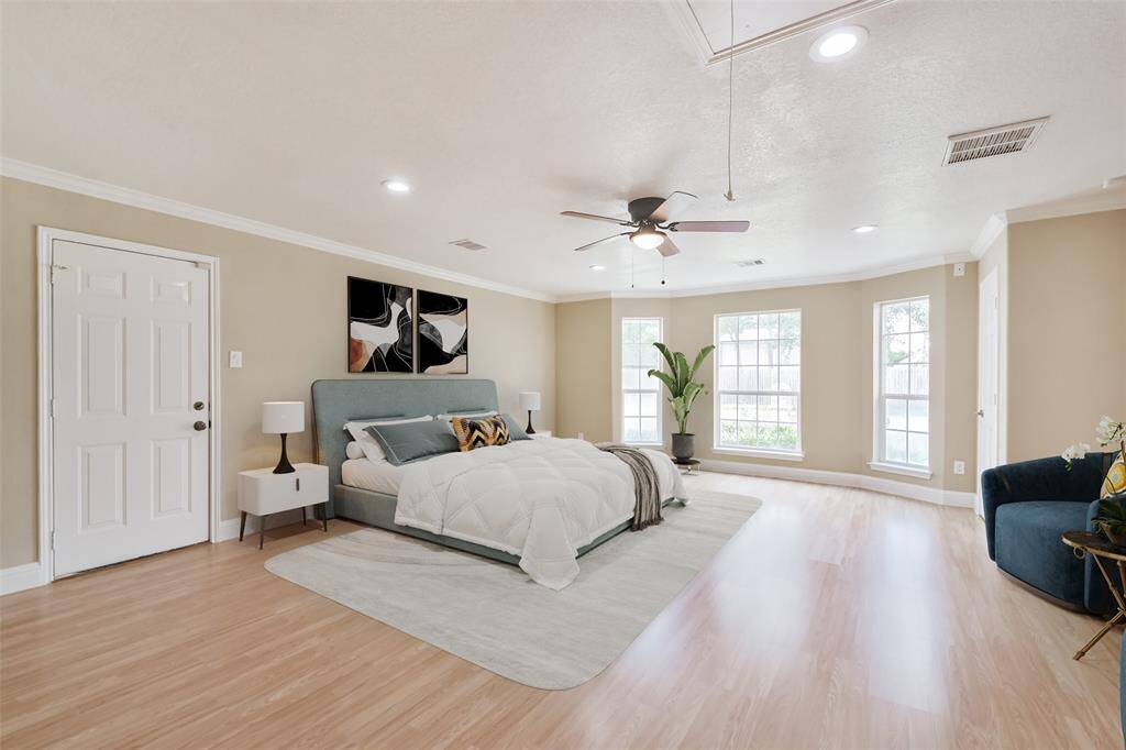 Second primary bedroom
