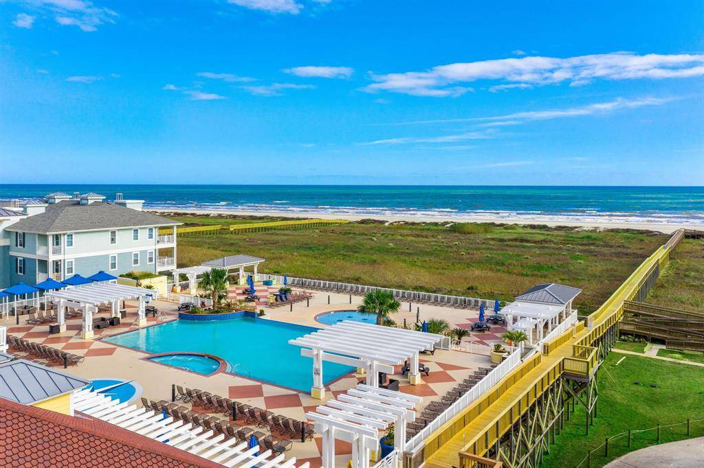 The Pointe West Beachclub offers an infinity edge pool, fitness center, gift shop, game room, and beach walk over.  There is an on-site restaurant and bar, Sippin on Sunshine, that operates seasonally and offers poolside service.