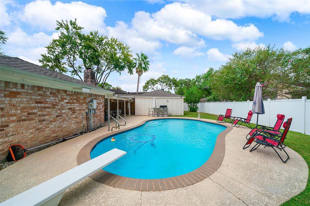 Make this your home today!