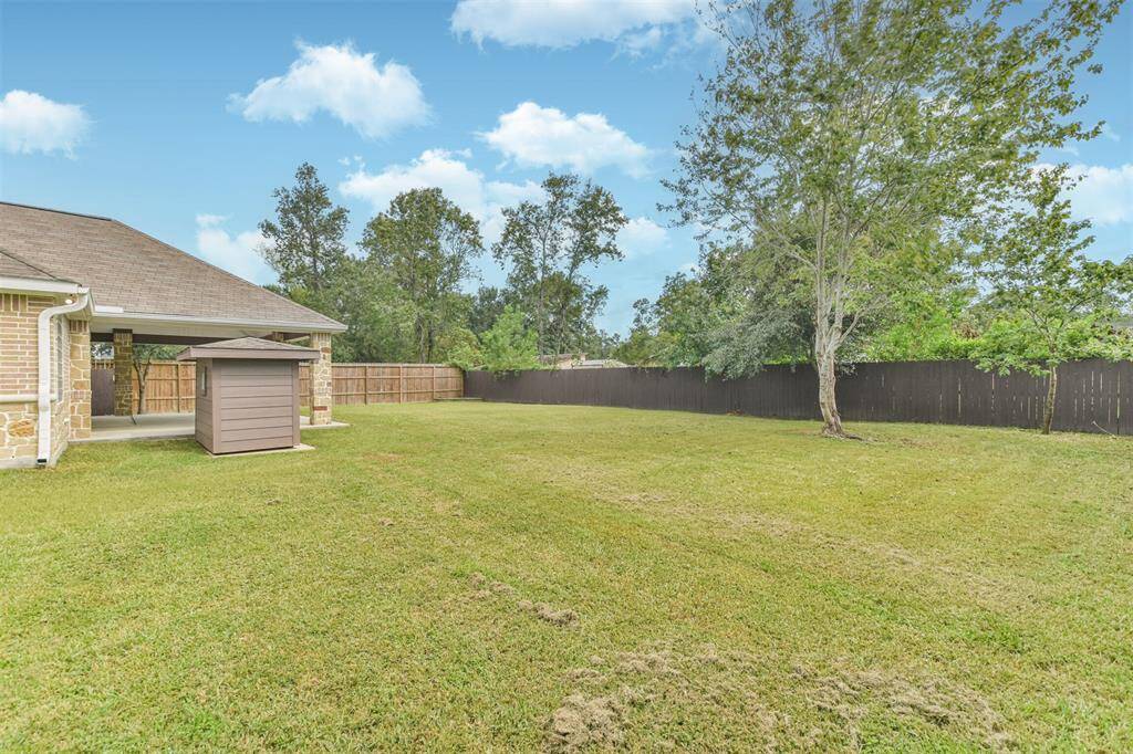Spacious backyard perfect for a pool