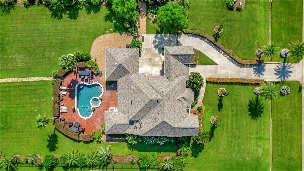 Roof replaced in 2020