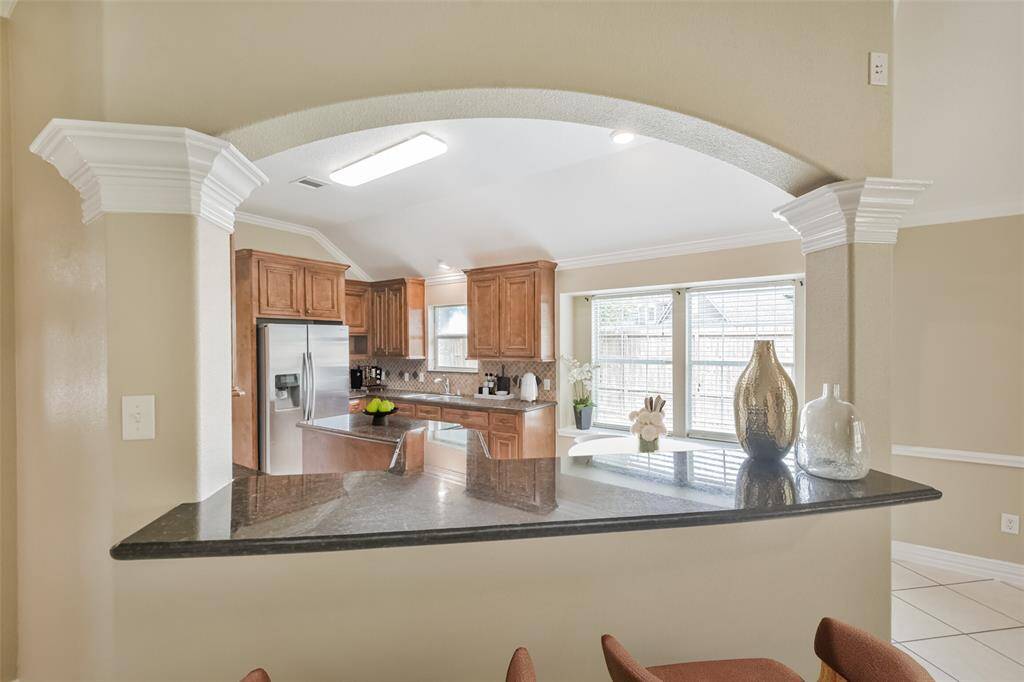 Breakfast bar