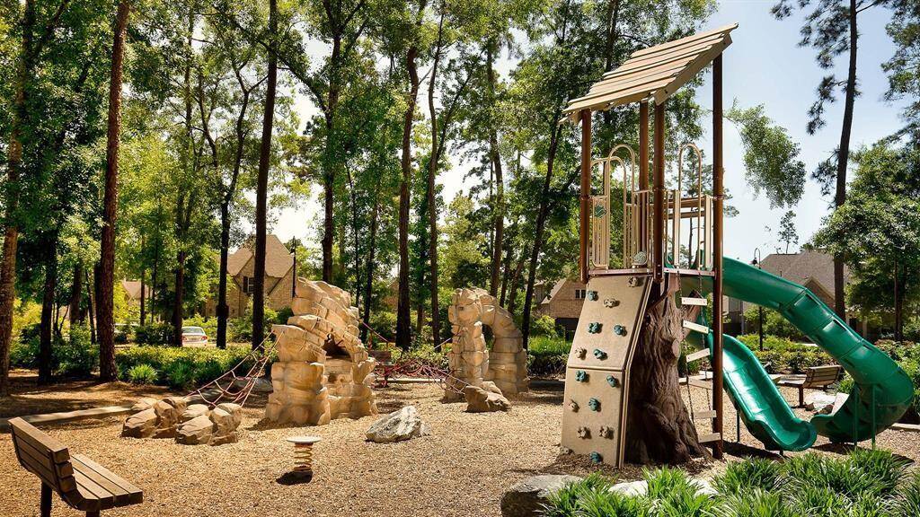 Lifestyle center playground