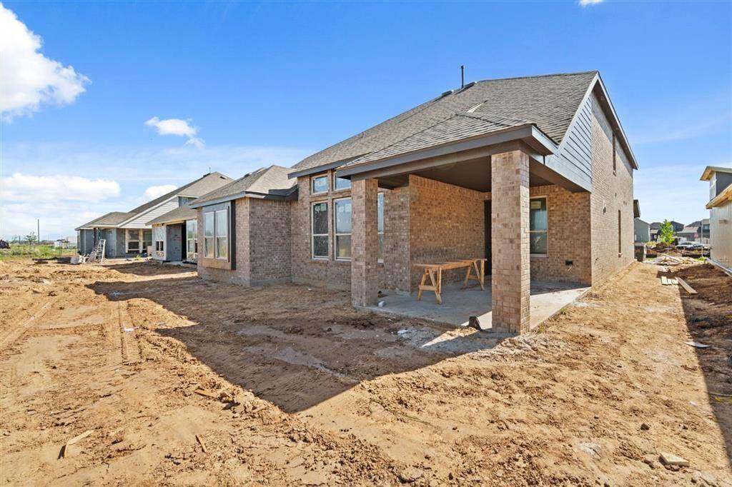 House faces North so entertaining on the back patio will be enjoyable without direct sun