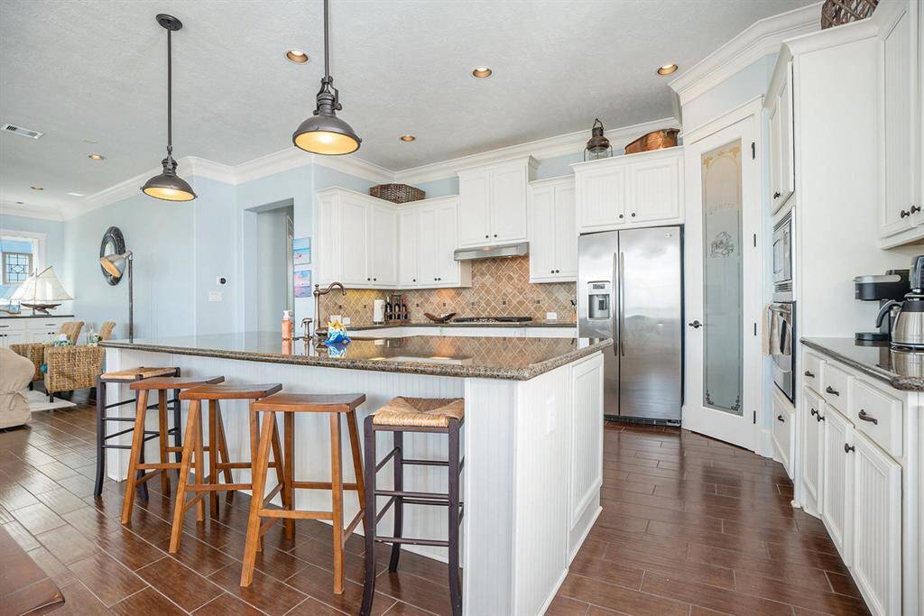 Large kitchen