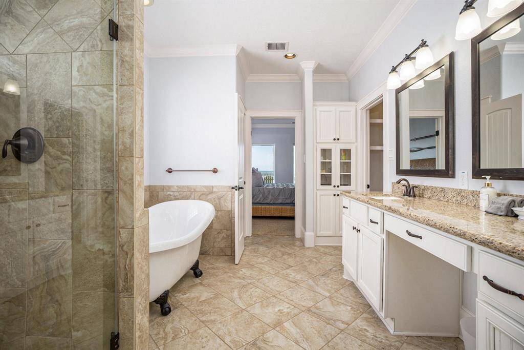 Double sink vanity