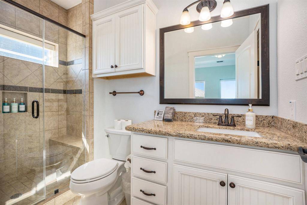 Ensuite bathroom to bedroom 3