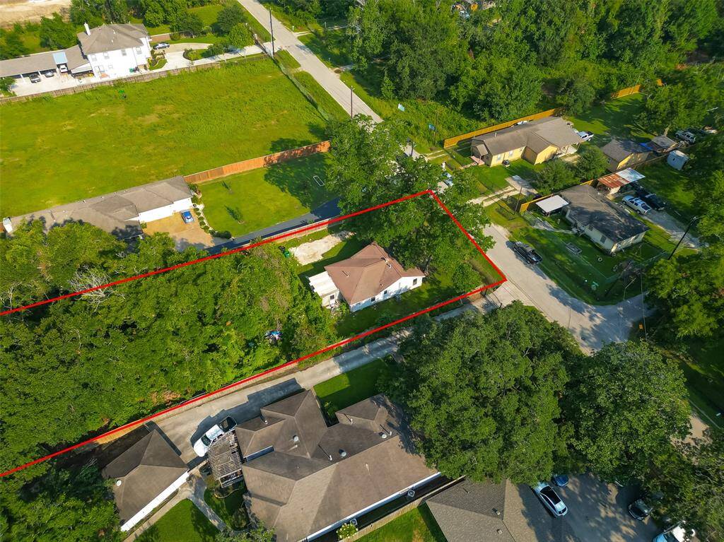 Aerial view of the house. Peaceful neighborhood close to the best modern conveniences.