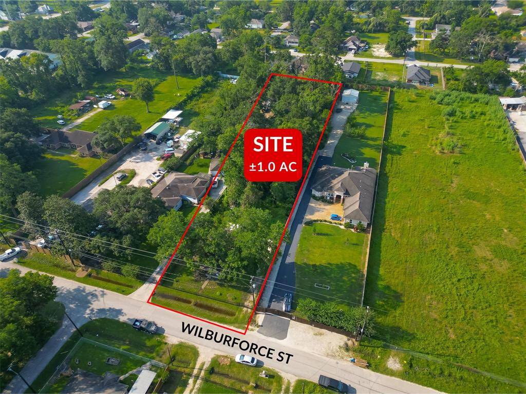 Explore nearly 1 acre of prime land in Highland Heights, offering endless possibilities for your vision. Ideal location with ample space and potential.