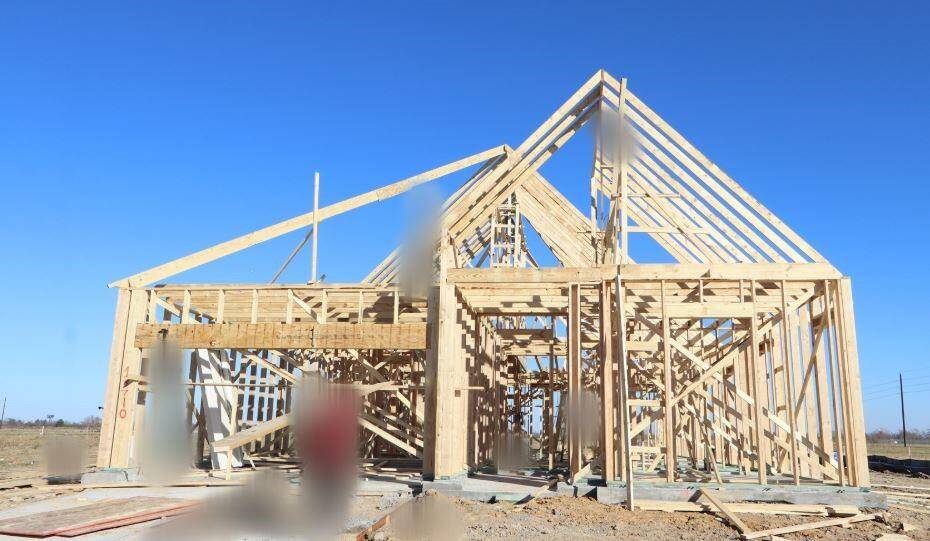 Let us show you how our advanced framing techniques have stood the test of time and allow more insulation for a quieter and more energy efficient home.