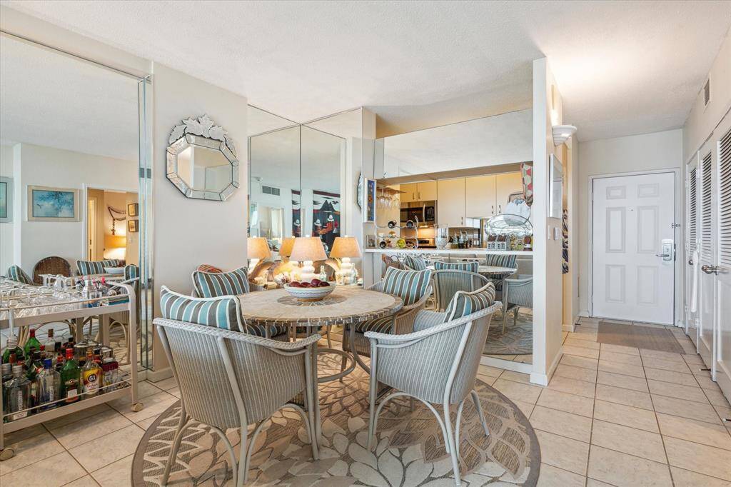 Charming open dining space ideal for entertaining and unwinding.