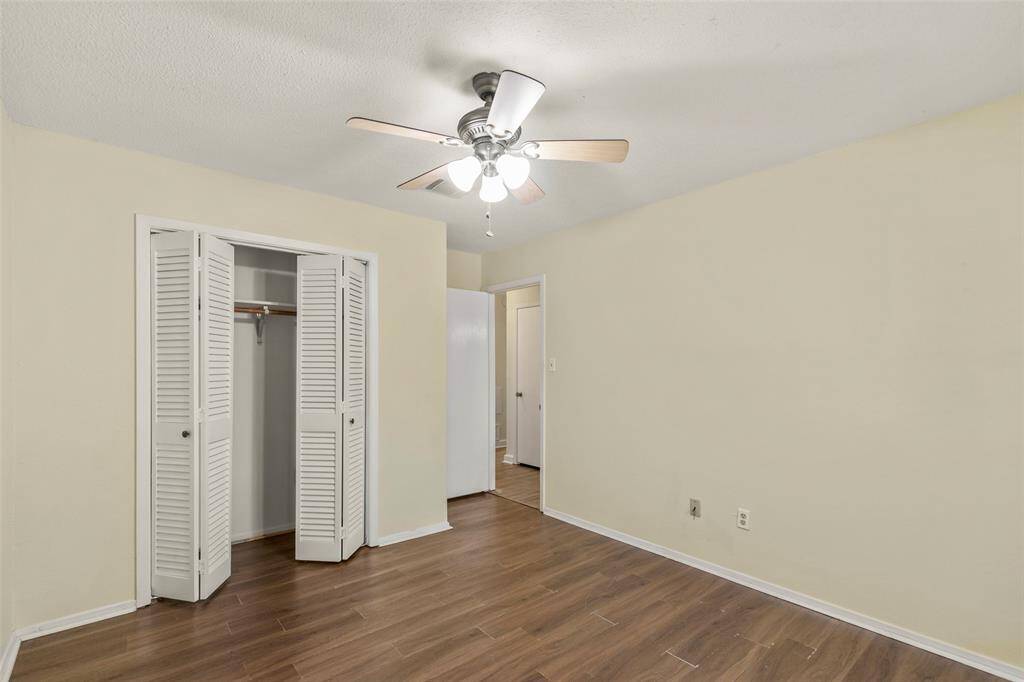 3rd bedroom with ceiling fan.