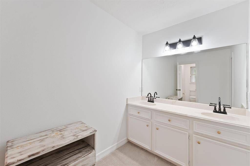 Wash area off upstairs Bedroom