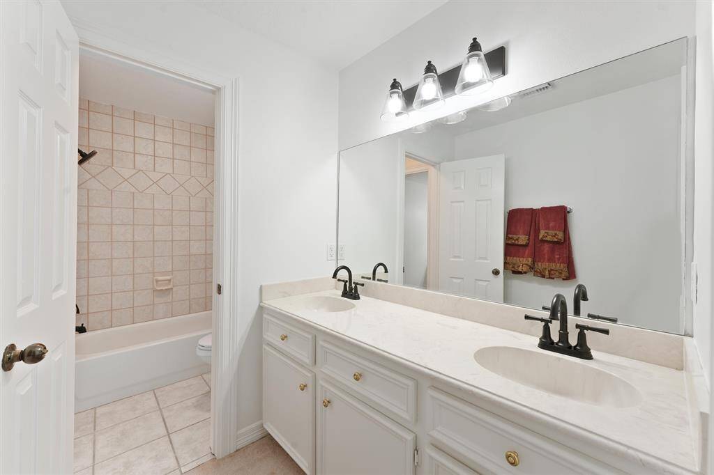 Wash area off 2nd Primary Bedroom Upstairs