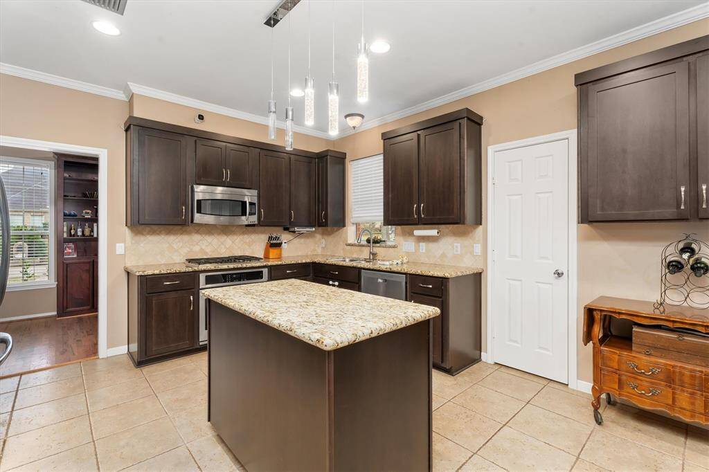 The door shown in this photo opens into a 8'x5' pantry.