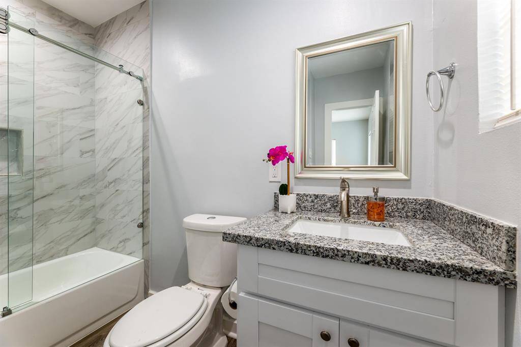 Modern Shower tub