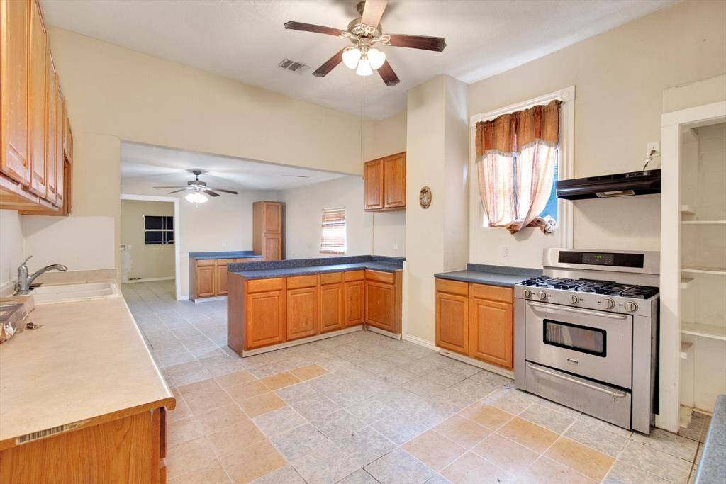 Large first floor kitchen