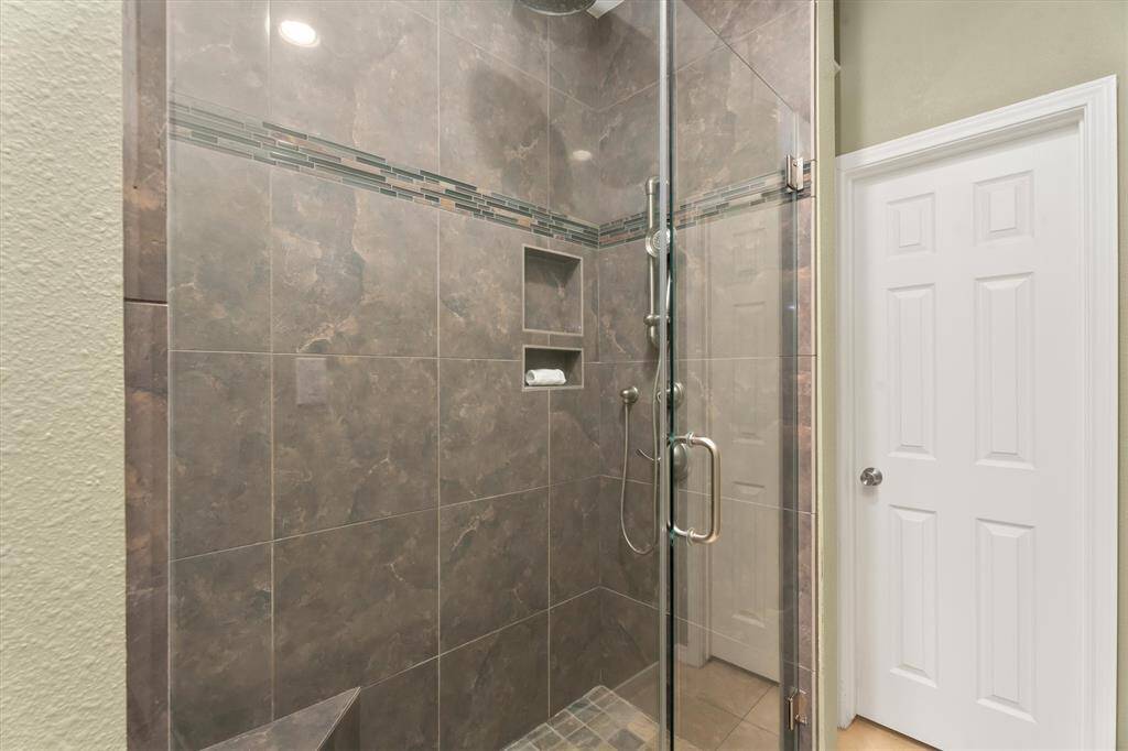 Primary bath oversized shower.