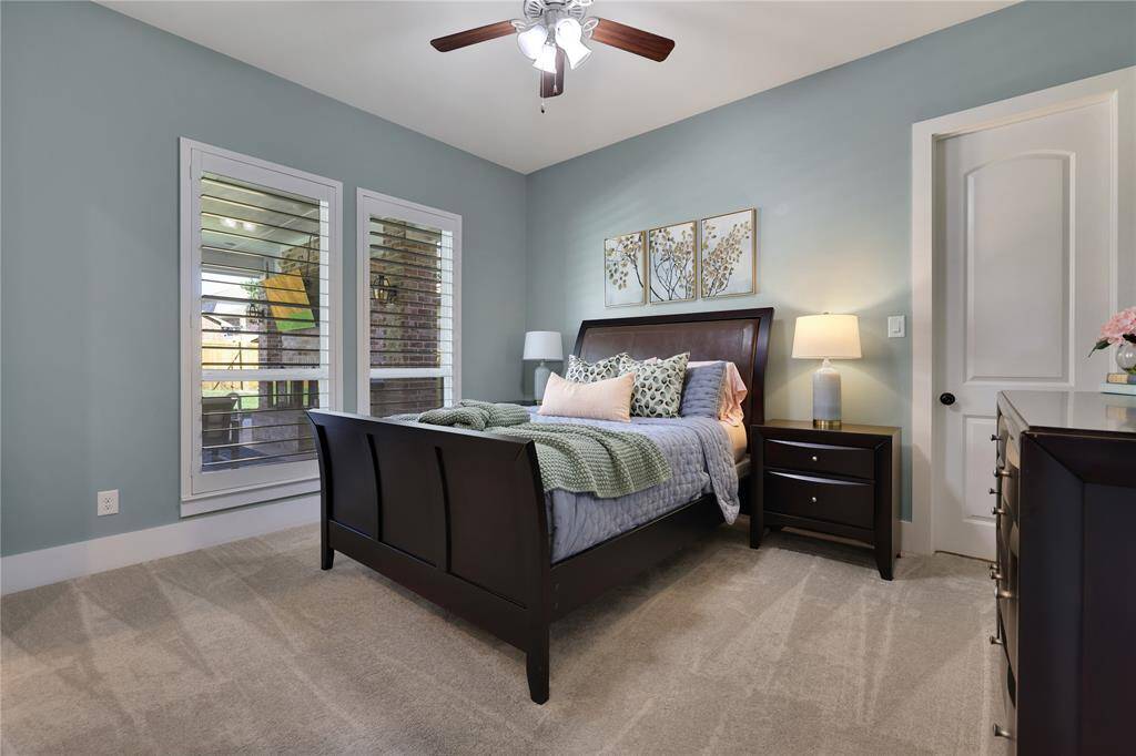 Secondary bedroom down -