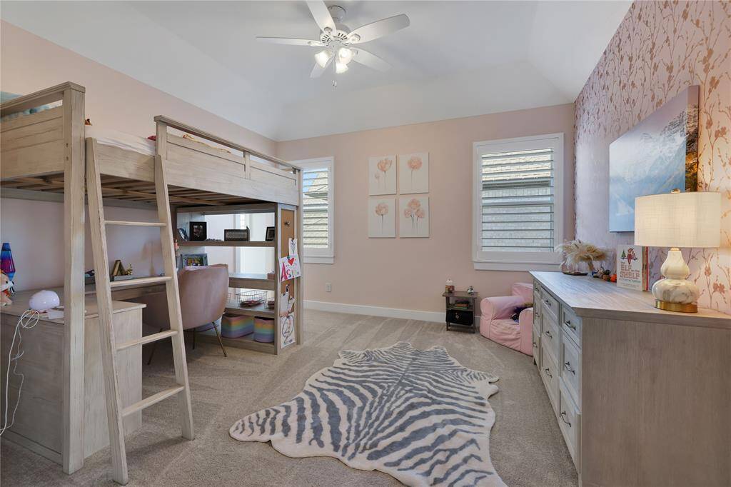 Another secondary bedroom - this is an ensuite bedroom