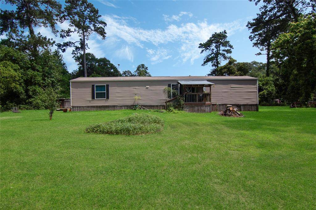 Welcome home to 18093 Pickering Rd!