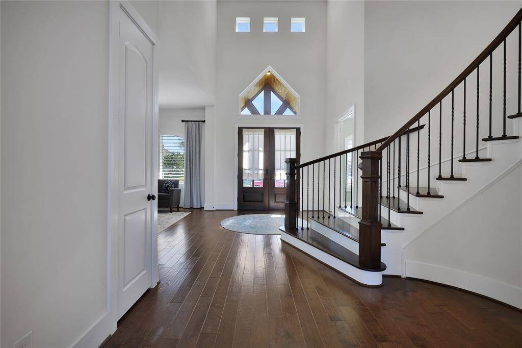 View of entry/foyer