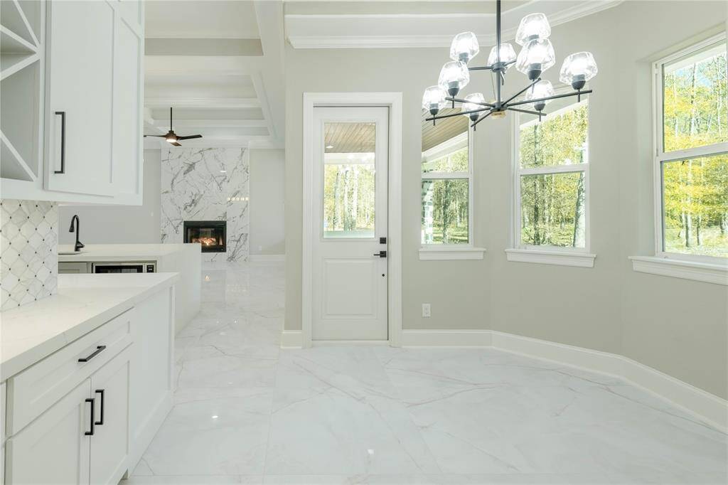 Breakfast area