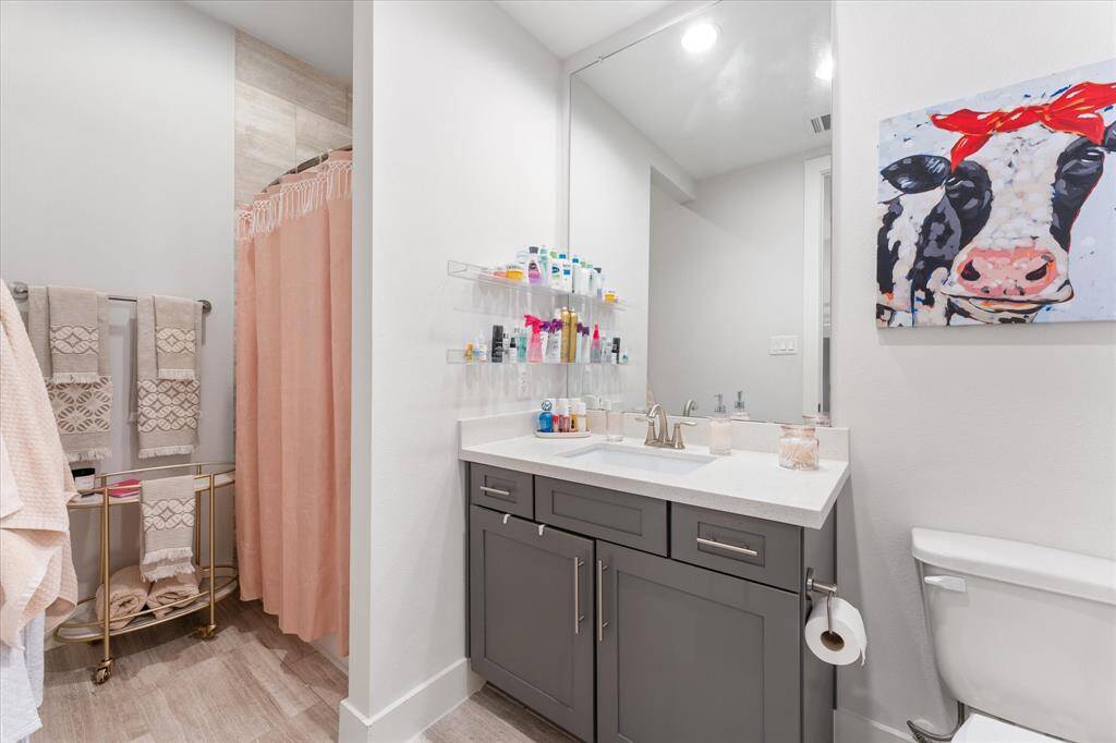 1st Floor Bedroom ensuite Bathroom