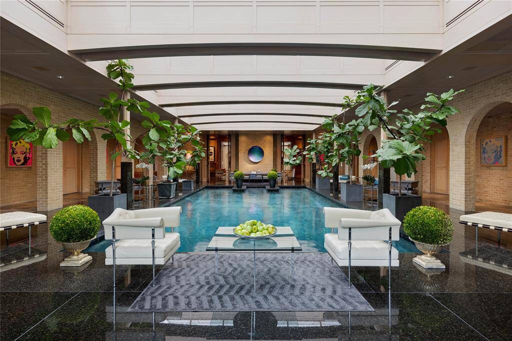 Pool Atrium