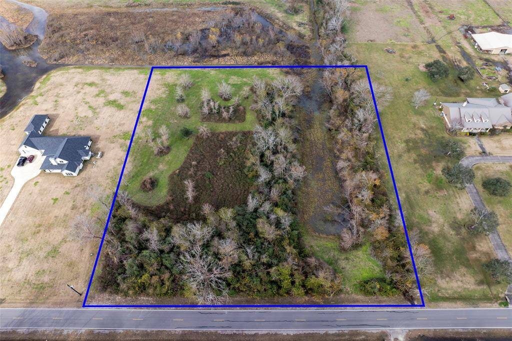 Spacious 4.13-Acre Lot: Enjoy the privacy and freedom that comes with a large parcel of land, perfect for creating your own private retreat