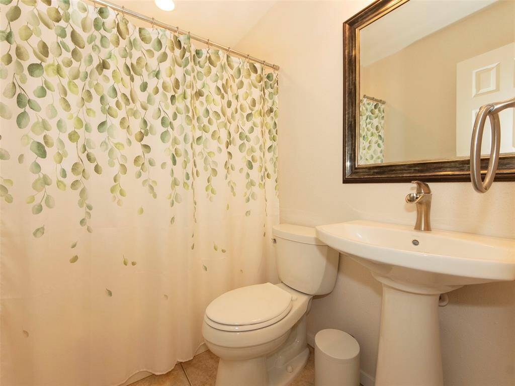 Hall bathroom, recently remodeled.