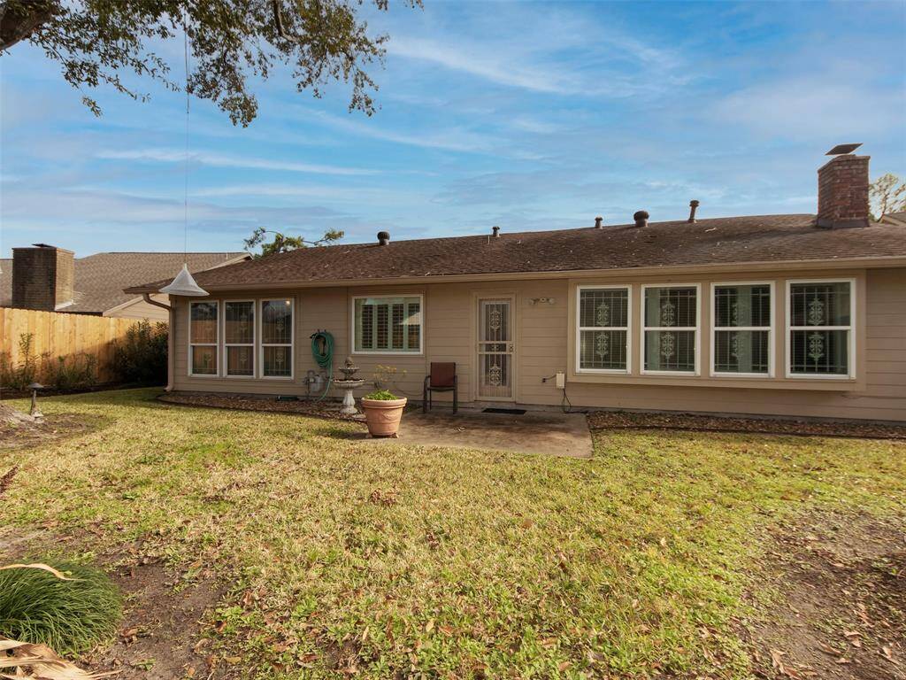 The replacement windows keep the house comfortable and quiet.