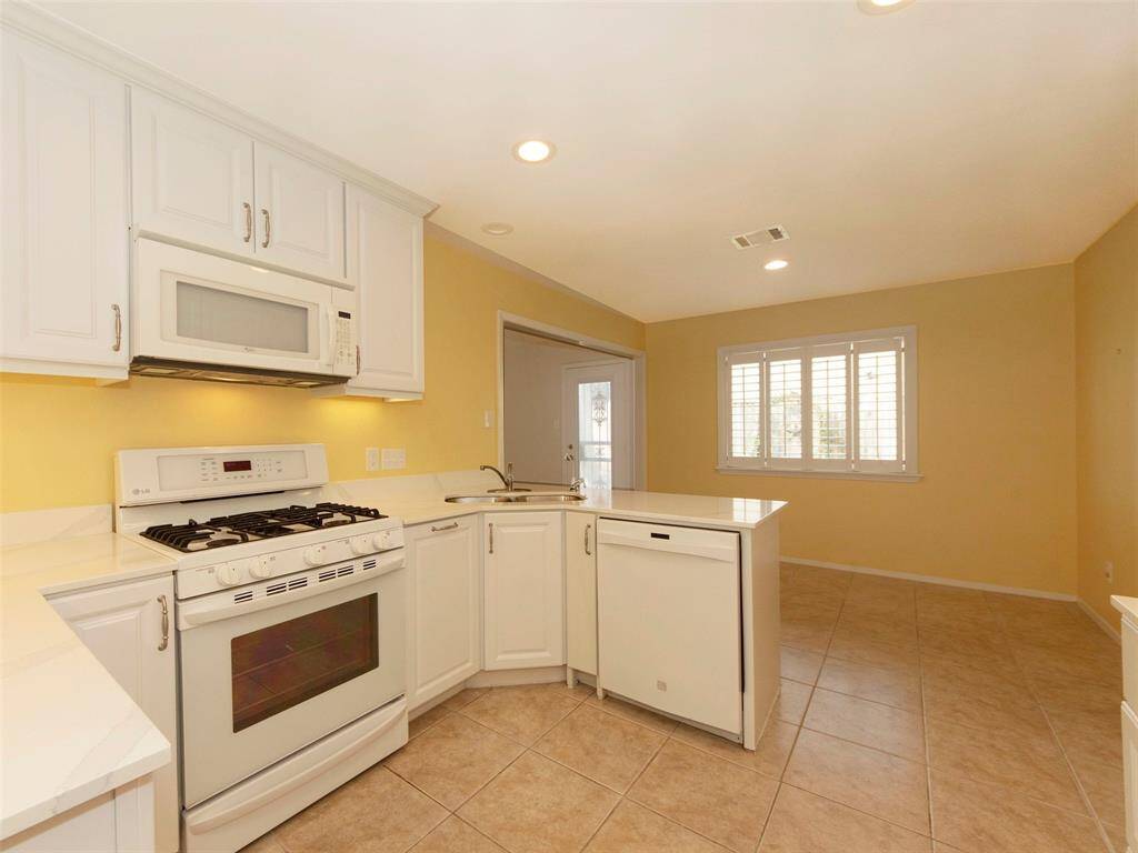 Completely remodeled kitchen with gas stove