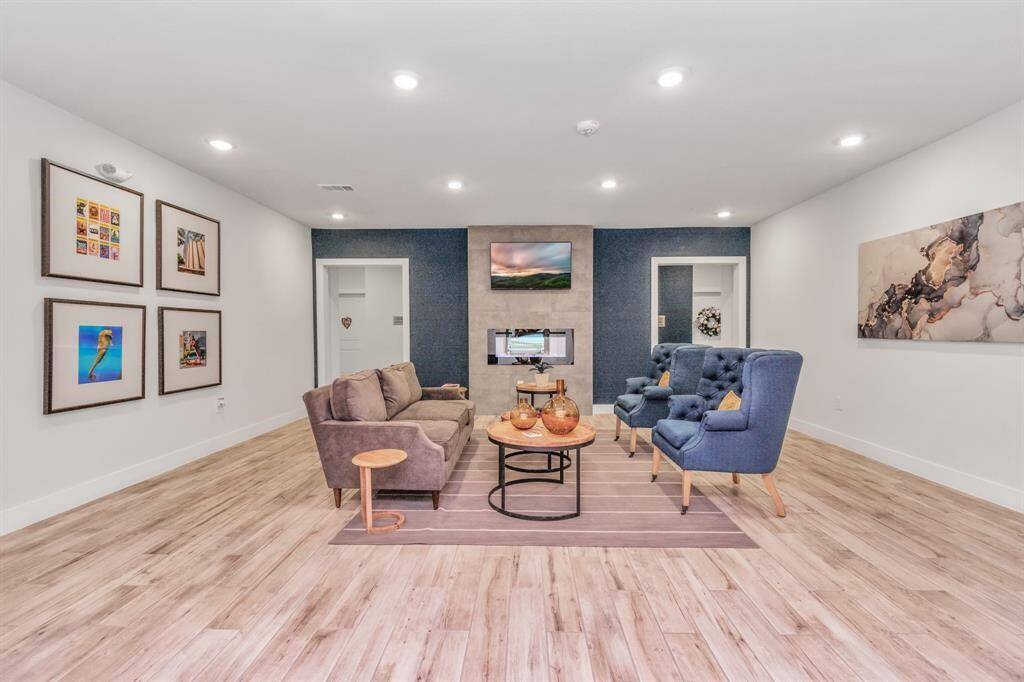 Guest lobby