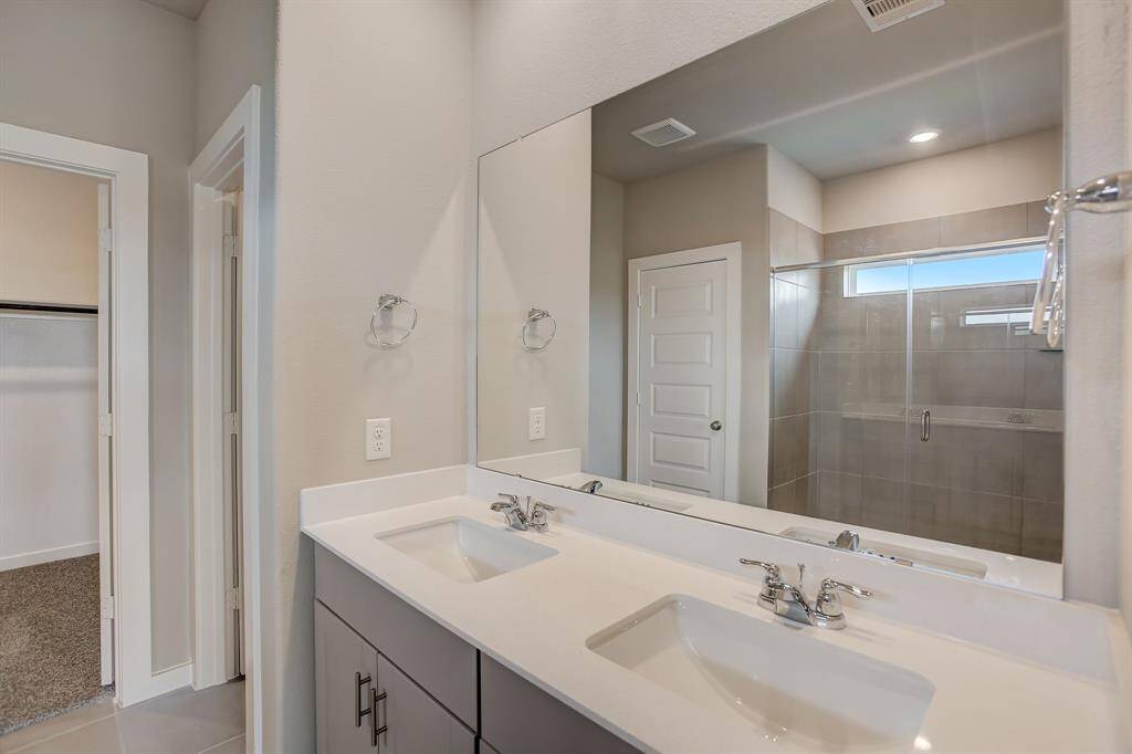 Photo is not of the actual home but is an inspirational photo of builder’s model home and may depict options, furnishings, and/or decorator features that are not included.