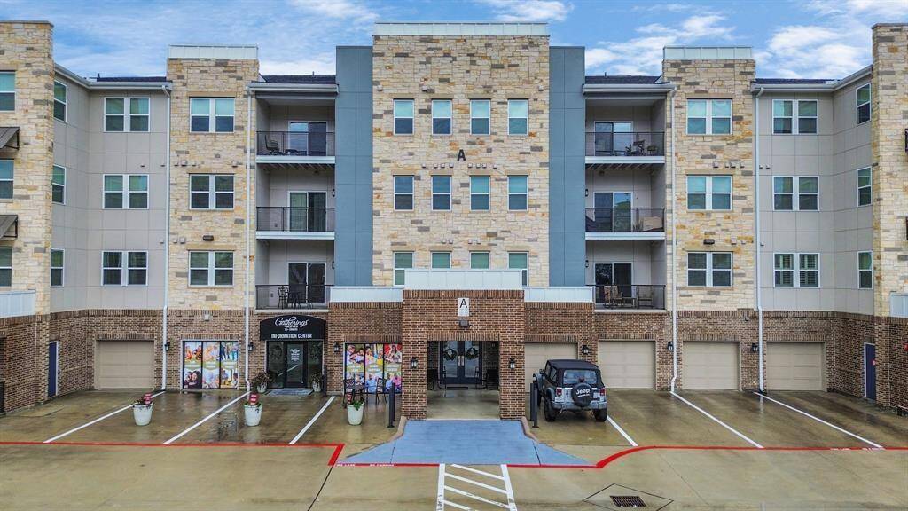 6804 Westview, Building 3, Unit 3306,