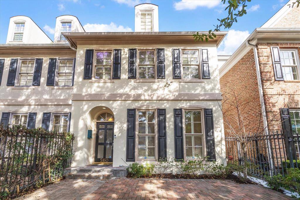 One final view of the townhome.