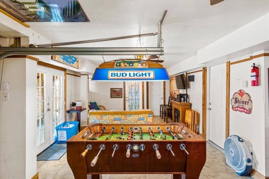 Ground floor entertainment area